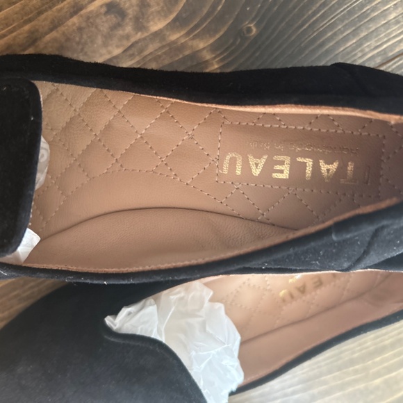 Black Italeau flats size “38” - Picture 2 of 5